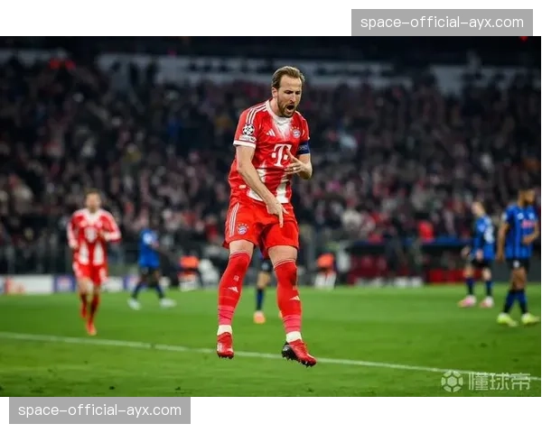 特写：凯恩加练点球，寻求打破个人欧冠四分之一决赛进球荒